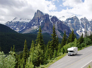 Booking Your Perfect RV Campsite in Canada